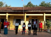 HÌNH ẢNH TRAO HỌC BỔNG CHO HỌC SINH NGHÈO VƯỢT KHÓ HÌNH ẢNH TRAO HỌC BỔNG CHO HỌC SINH NGHÈO VƯỢT KHÓ